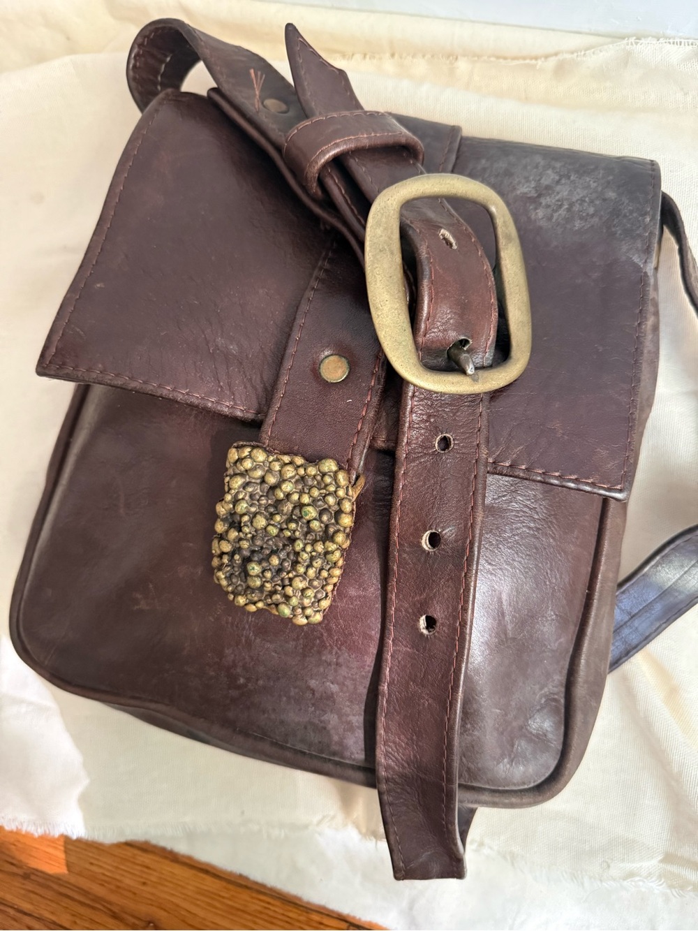 Vintage Distressed Leather Heritage Crossbody Bag Brown Brass Equestrian